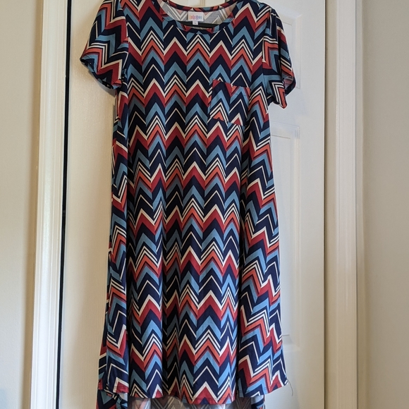 LulaRoe Carly Dress - Picture 1 of 3
